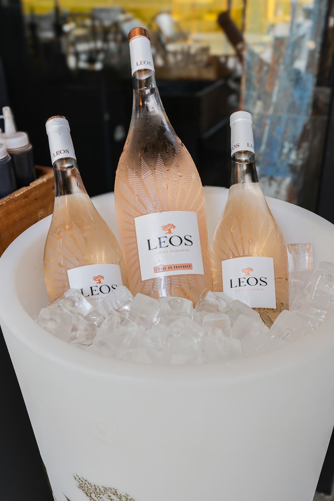 Verre de vin rosé pétillant